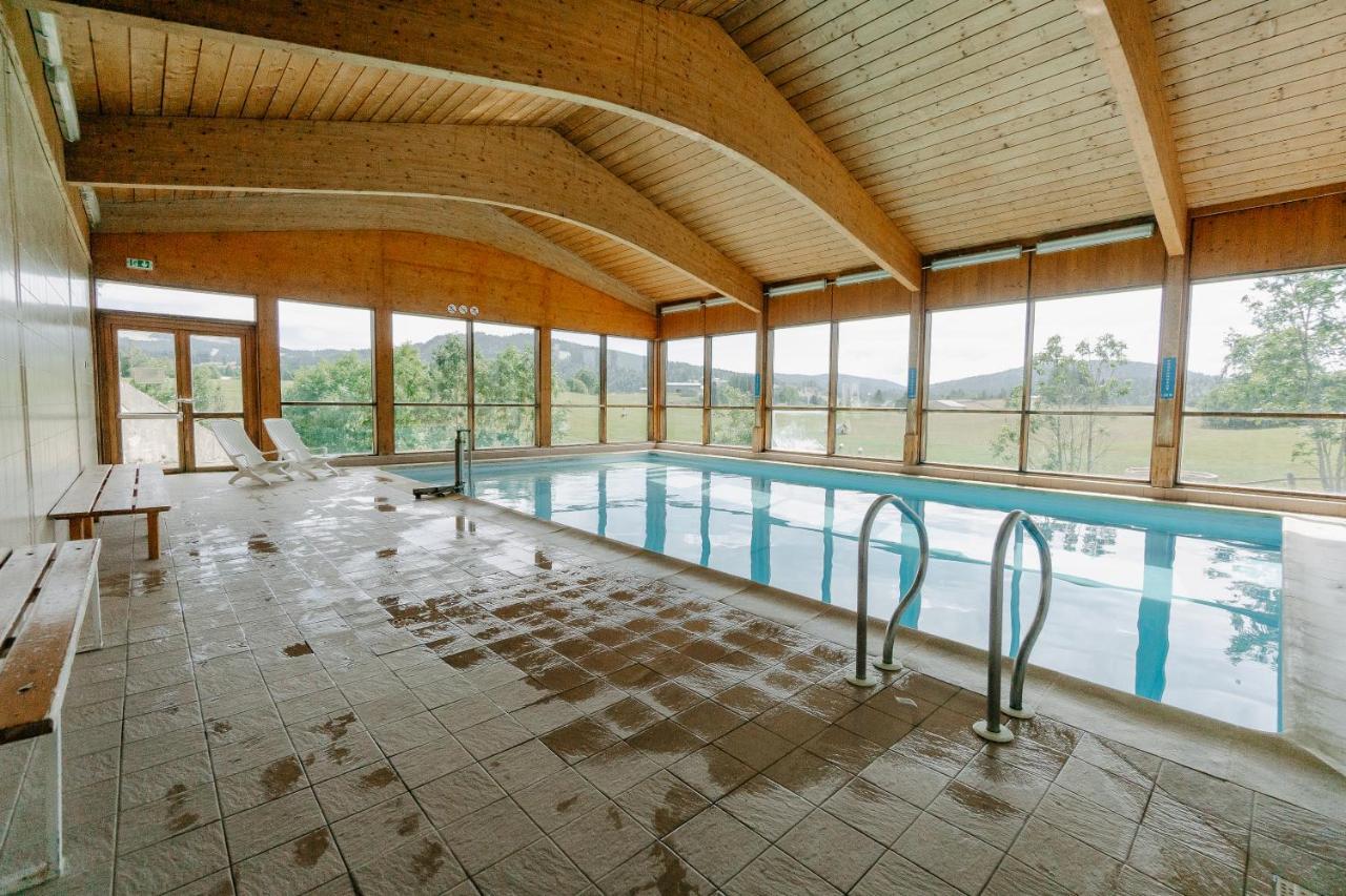 Residence Les Clarines เลรูส ภายนอก รูปภาพ